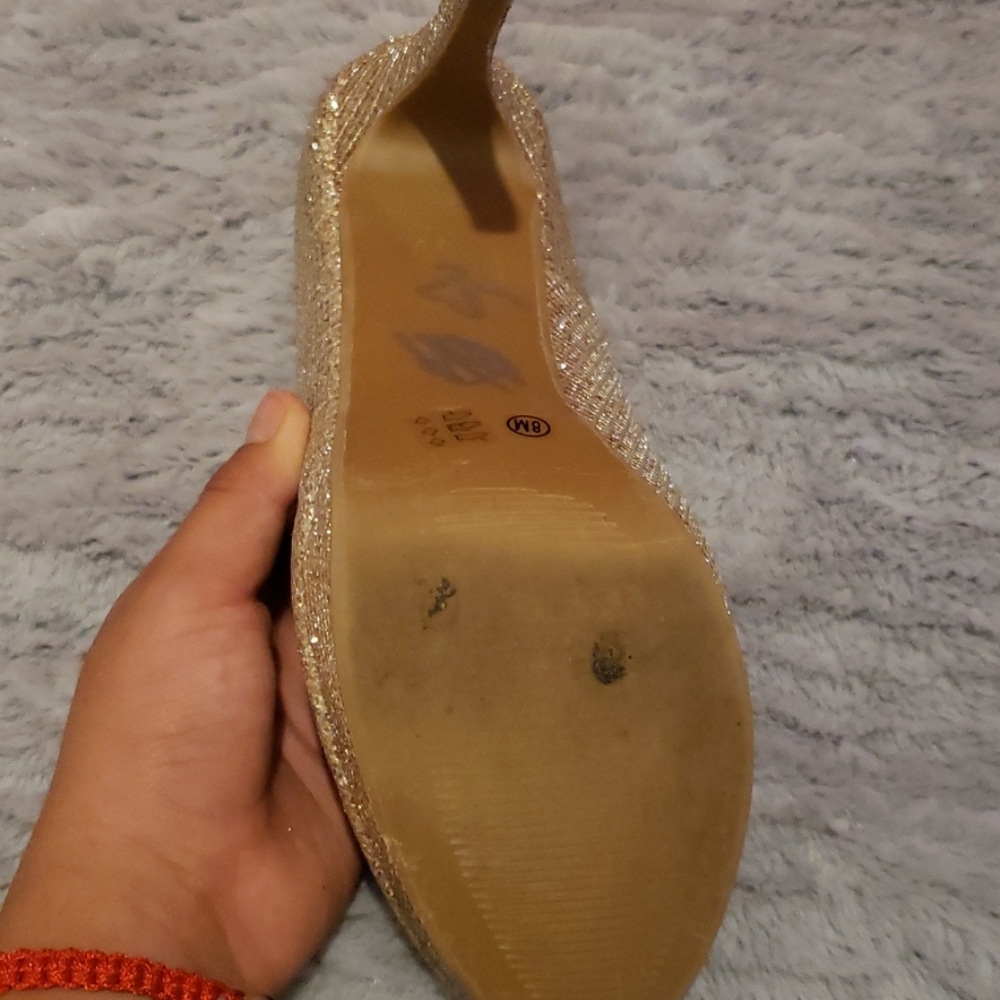 High heals - Picture 3 of 4